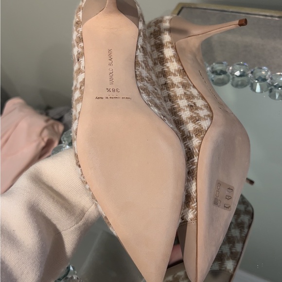 Manolo Blahnik heels! BRAND NEW, NEVER WORN - Picture 4 of 4
